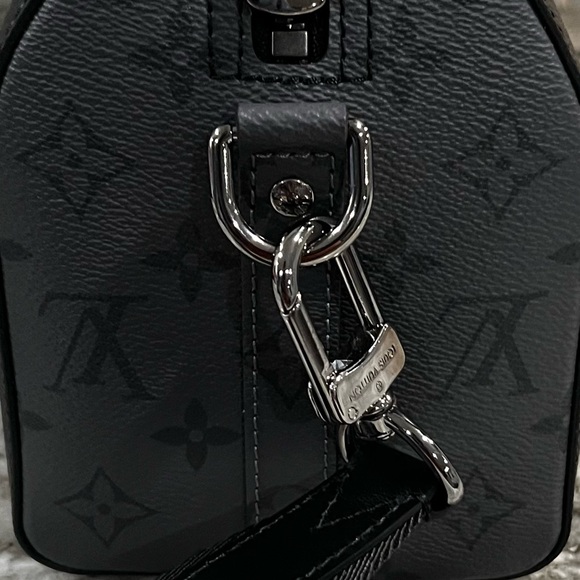 Louis Vuitton City Keepall in Monogram Eclipse canvas - Picture 6 of 10